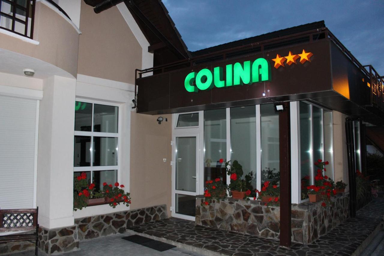 Pensiunea Colina โปยานาบราซอฟ ภายนอก รูปภาพ